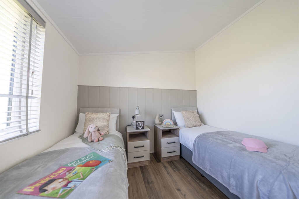 lodge cabin for sale