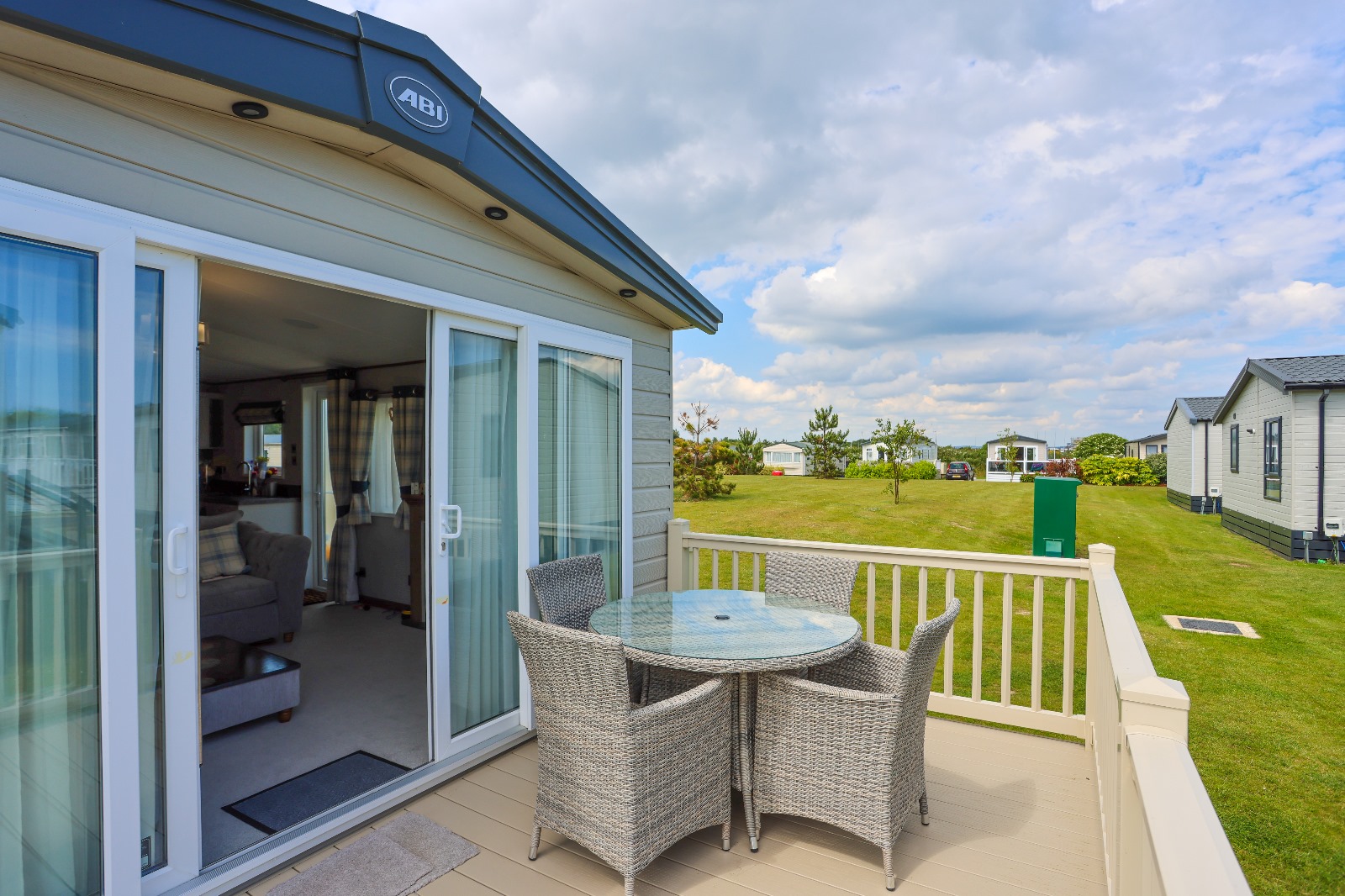 luxury lodge owners