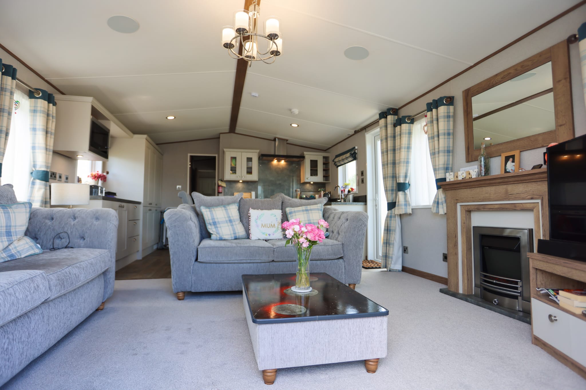 luxury lodge owners