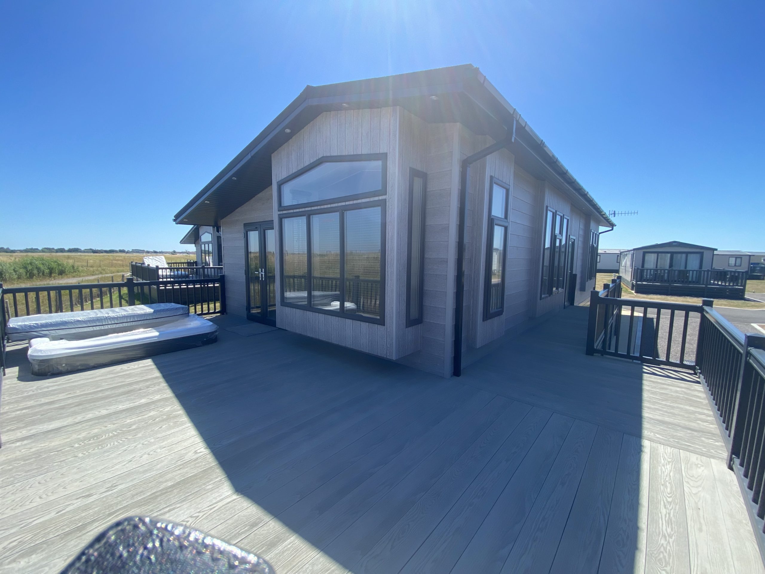 2 bedroom lodge for sale