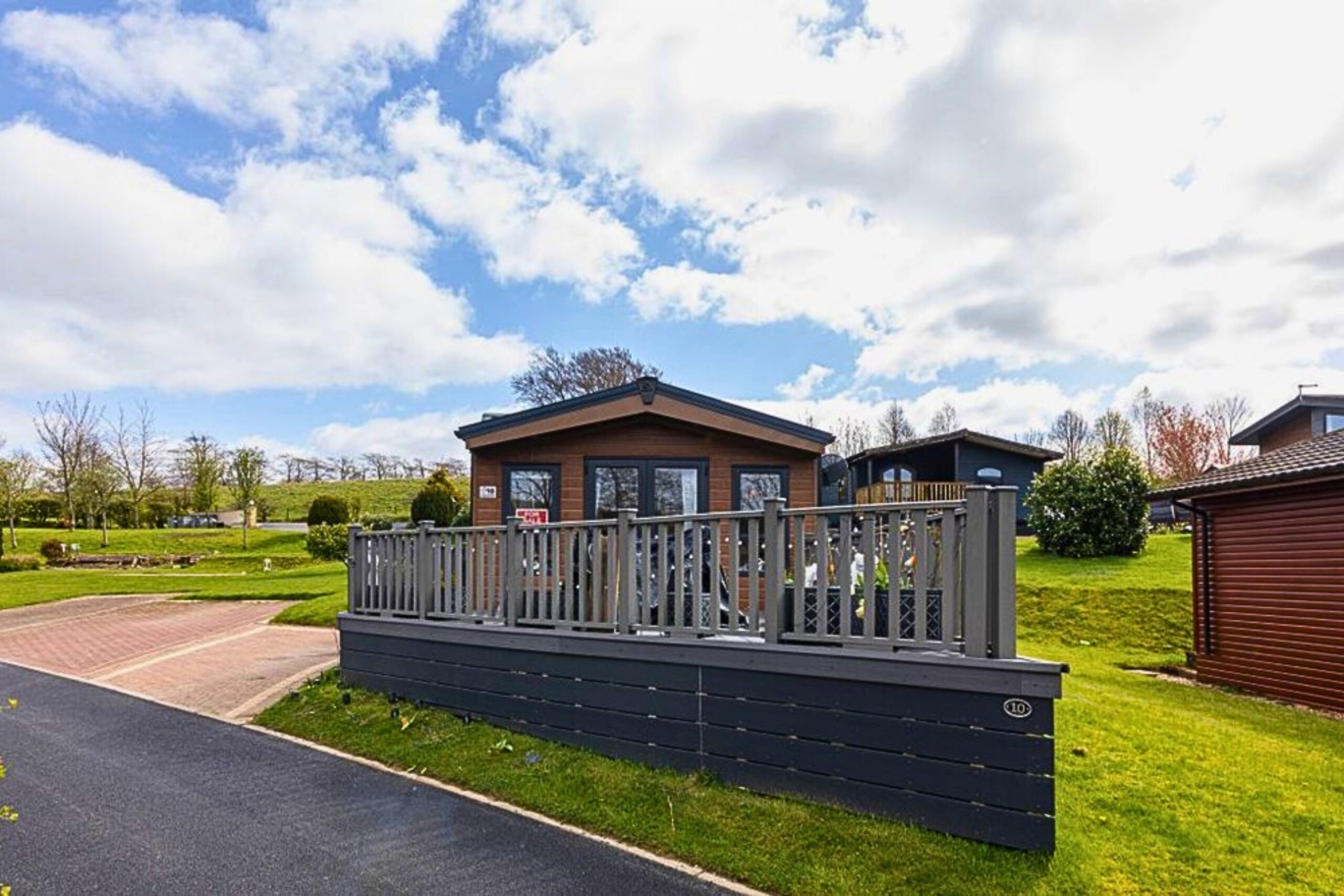 Delta Avante Garde VIP 2