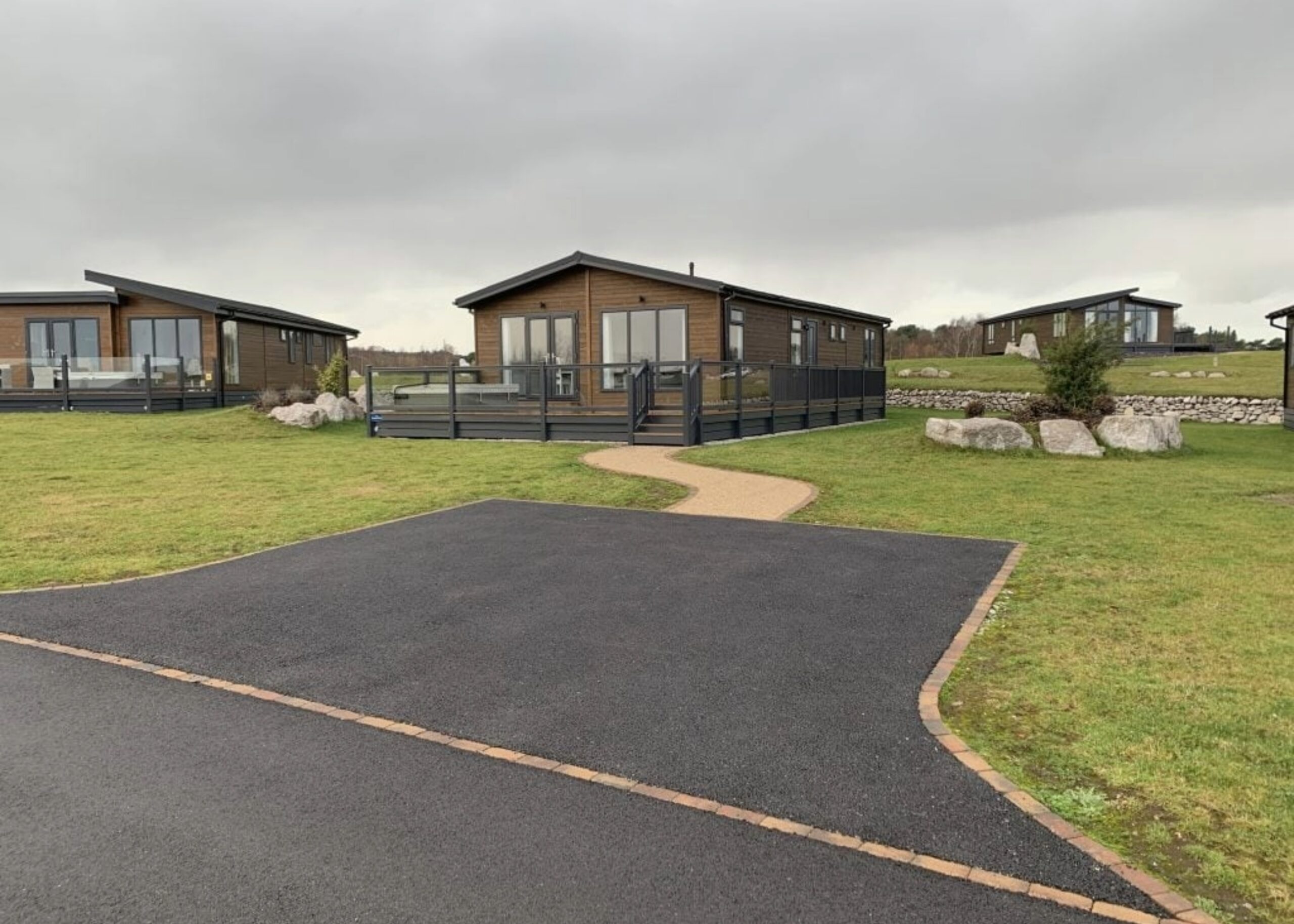 UK lodge agency vs holiday park